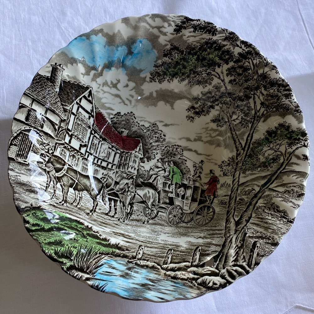 Myott Royal Mail serving bowl